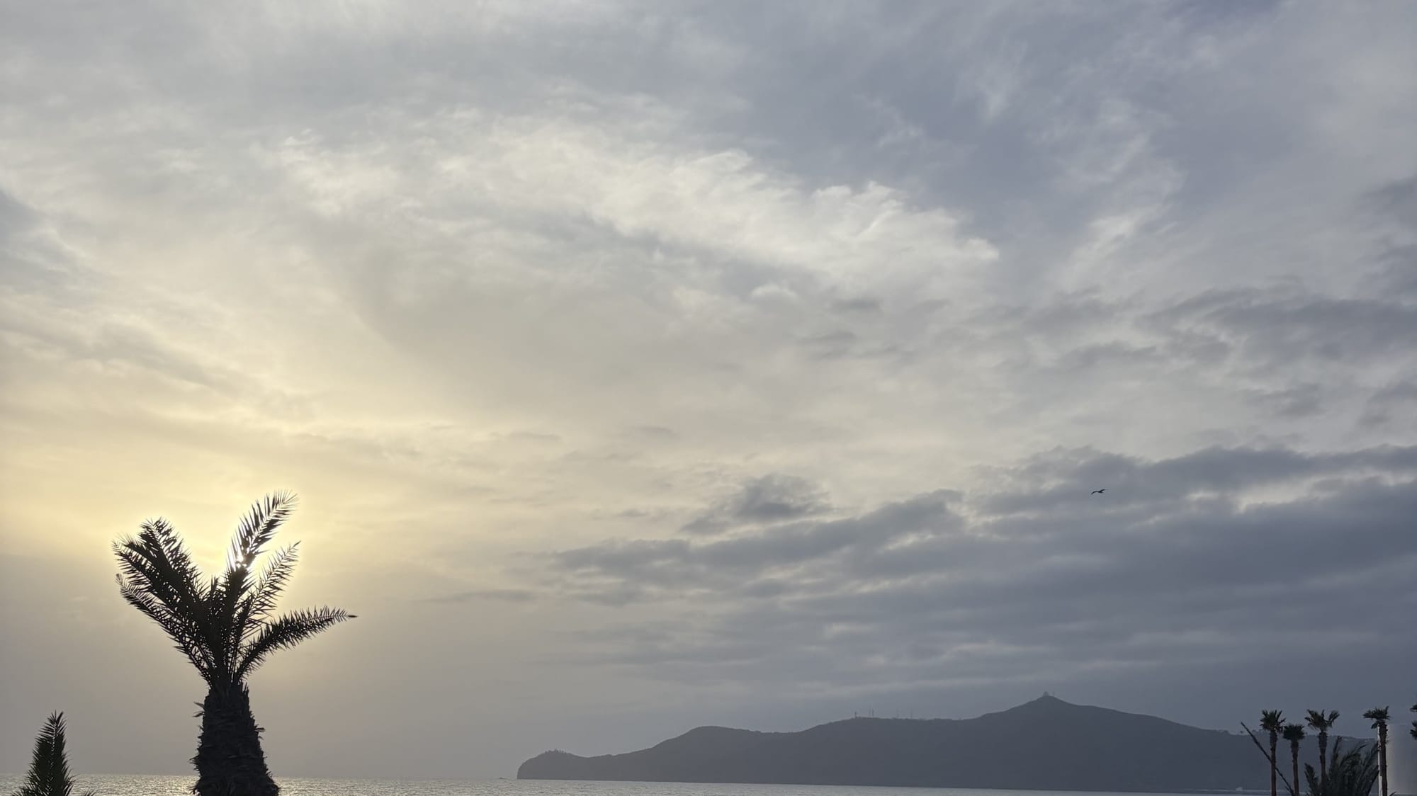 Un coucher de soleil pendant mon test du Royal Mansour Tamuda Bay