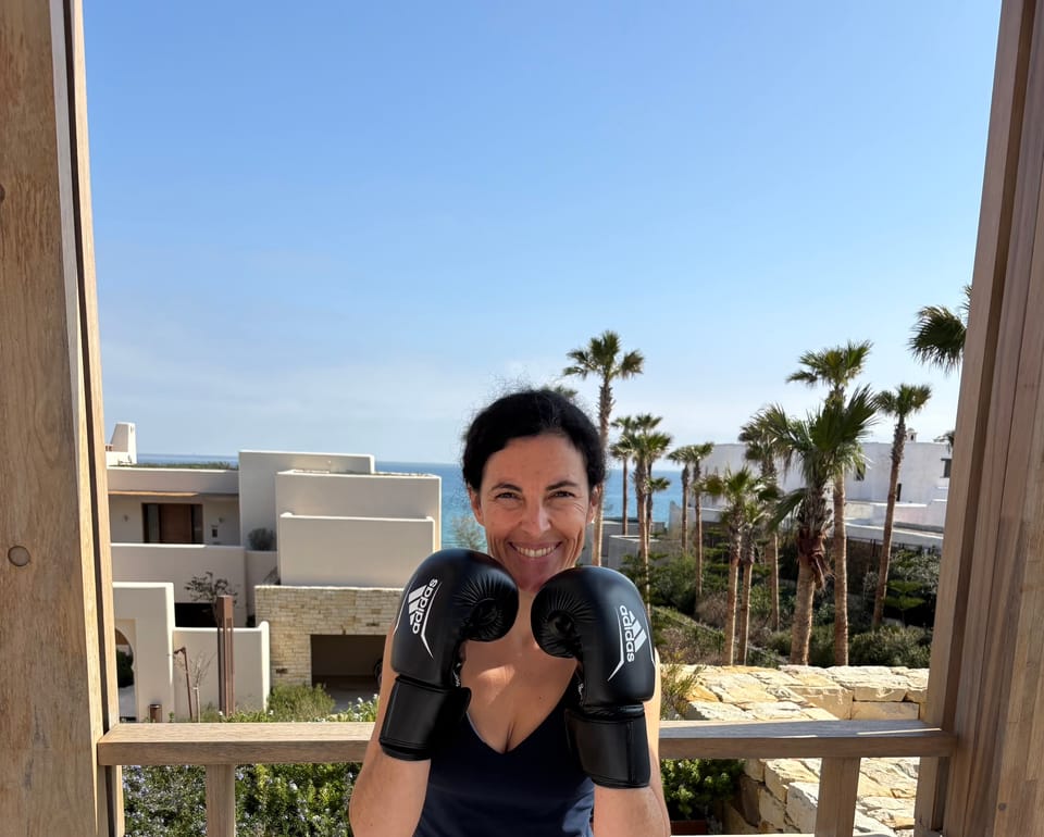 Victoire après une séance de cardio boxing pendant le programme longévité du Royal Mansour Tamuda Bay